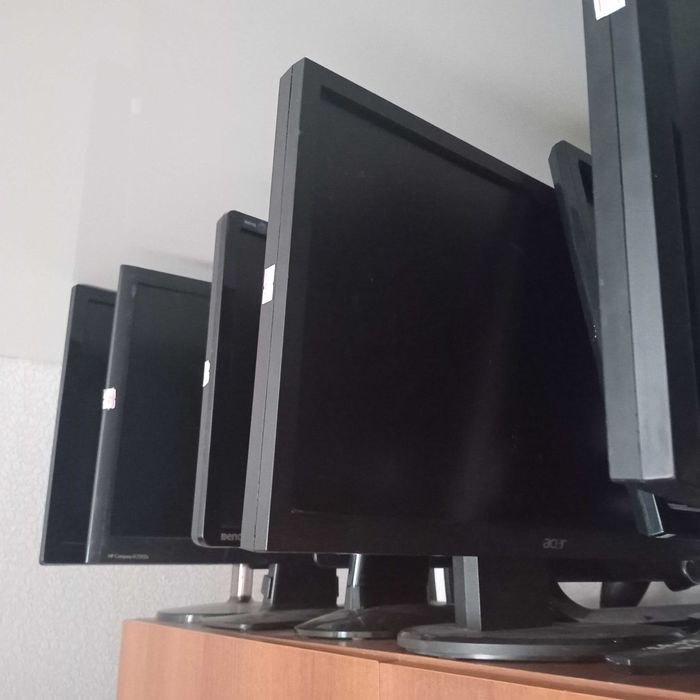 Мониторы нерабочие 19"-24", рабочие платы к мониторам