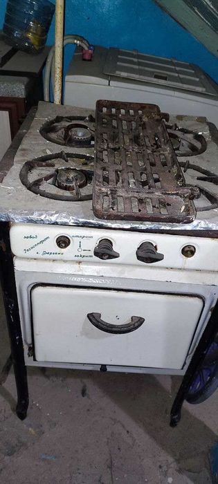 продам газ плиту