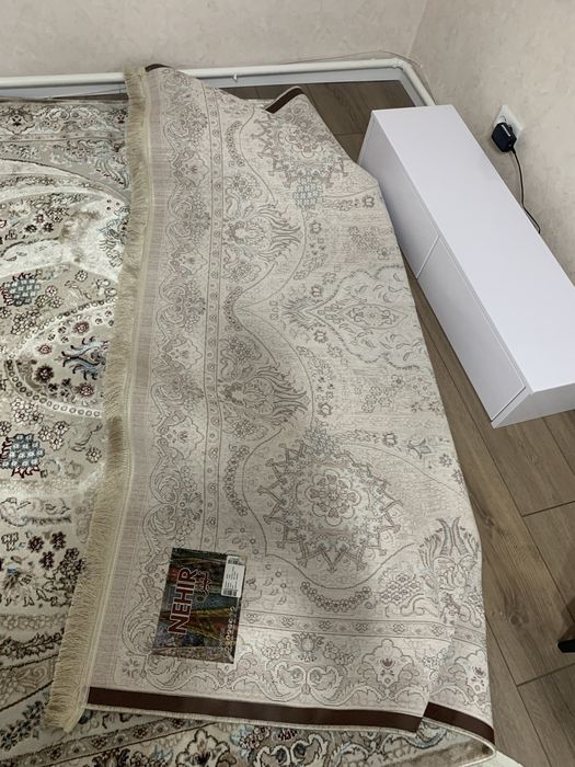 Продам палас натуральный 3 х 2 метра