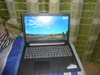 laptop lenovo ecran 15,6 inchi,i5-8250,RAM 8 GB DDR4,hard ssd 160gb