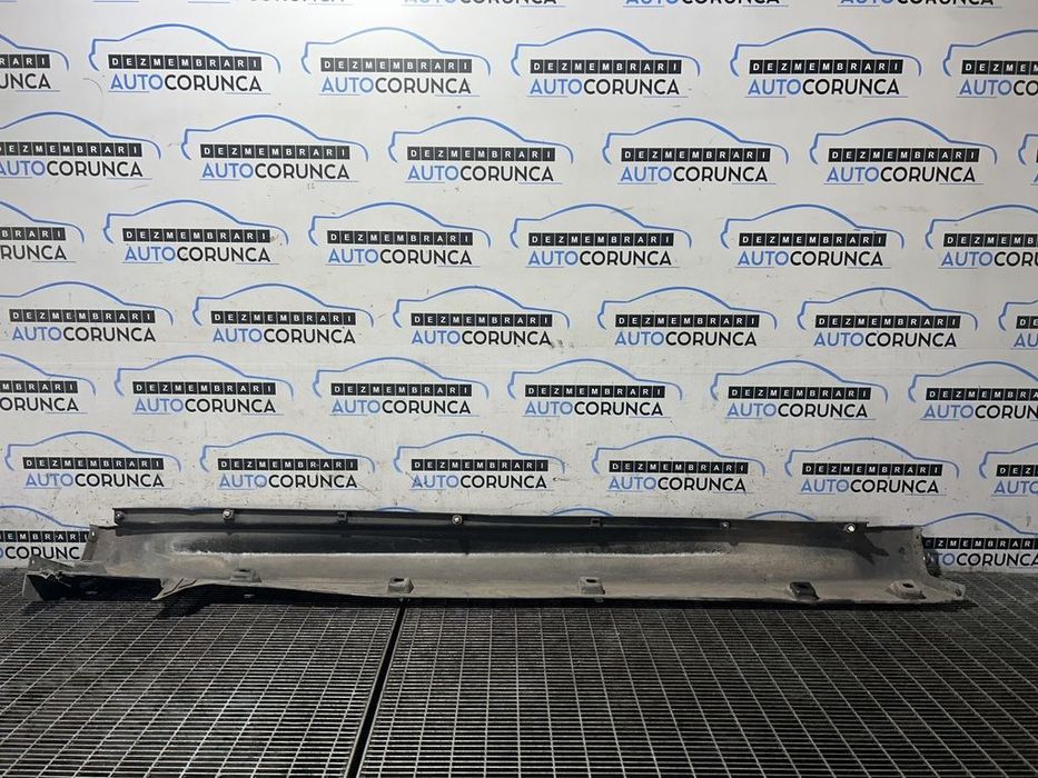 Prag stanga Suzuki Vitara IV 2014 - 2018 SUV 4 Usi Bright Red A9HC45 (1288)