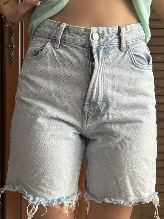 Blugi scurti, de vara