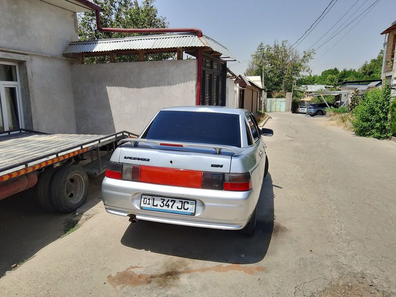 Срочно продаю свою рабочую лошадку 2110