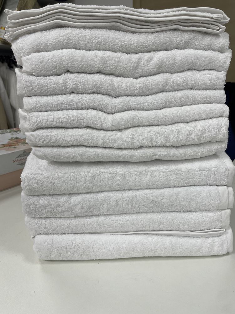 Белоснежные Махровые полотенца белые для гостиниц