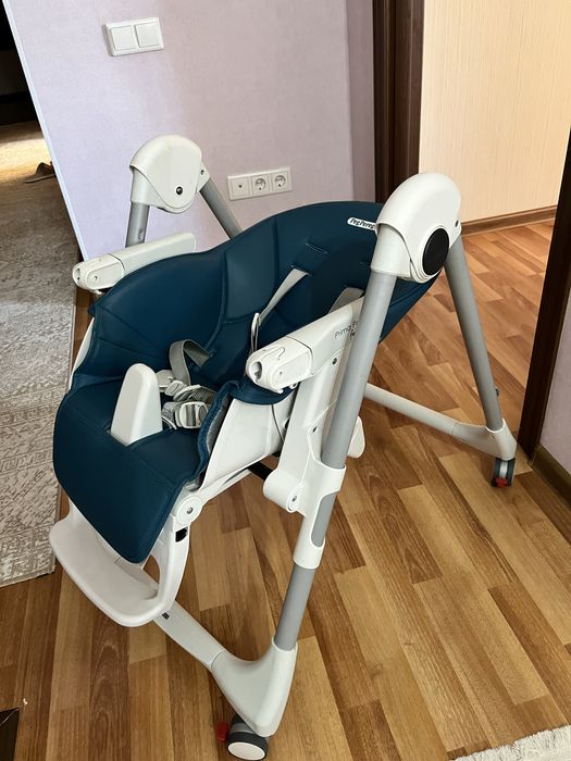 Столик для кормления 0+ лет. Peg Perego Prima Pappa follow me