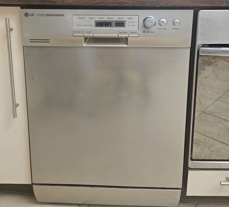 Посудомойка машина