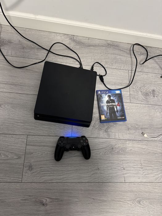 PS 4 Slim + Joc Playstation sony impecabil fara maneta