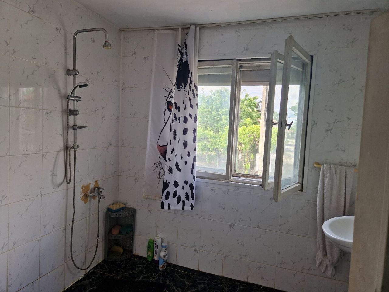Продава се Къща в Варна, Възраждане 1 - 208 кв.м за 236 €/кв.м - Снимка #19