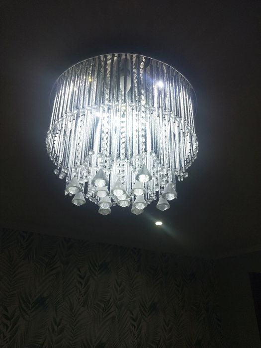 Люстра в гостиную