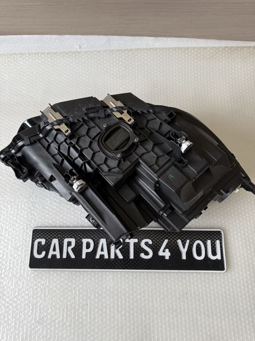 Фар ляв BMW 8 G14 G15 G16 Laser БМВ Г14 Г15 Г16 Перфектен