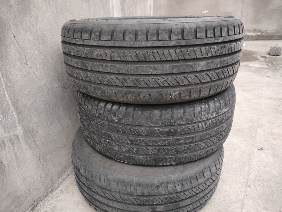 Balon sotiladi 235/50/18