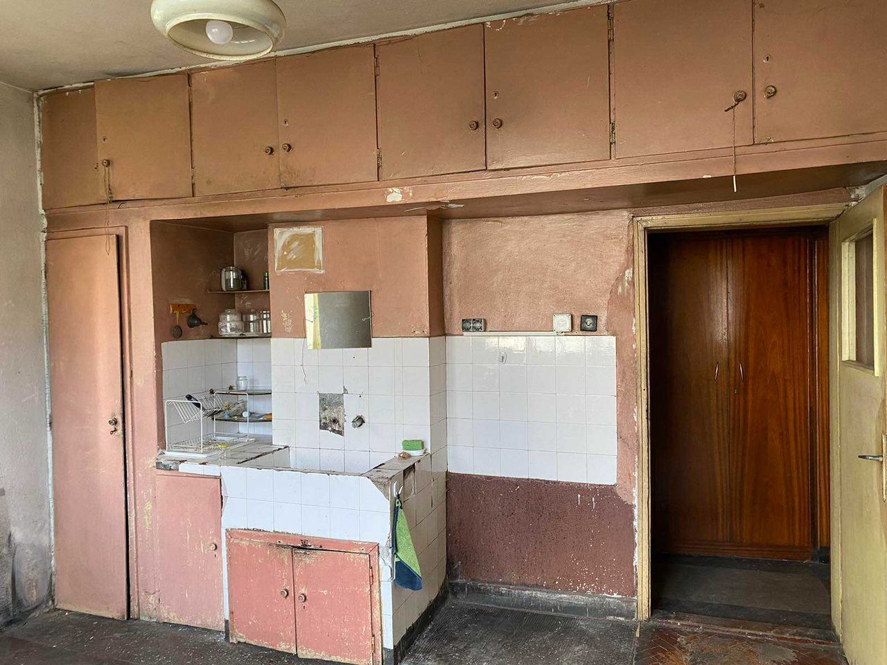 Продава се Тристаен апартамент в Карлово - 100 кв.м за 1173 €/кв.м - Снимка #13