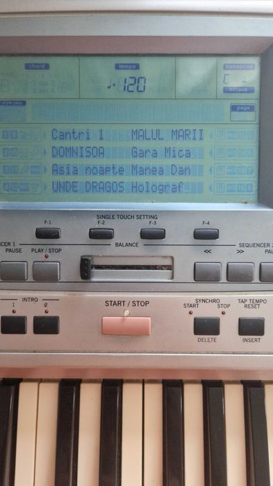Vând orgă KORG PA50 professional arranger