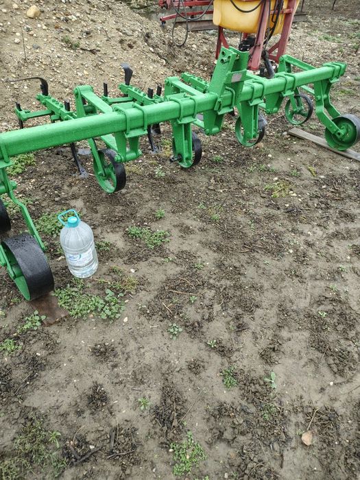 Plug ,prășitoare și cutii azotat