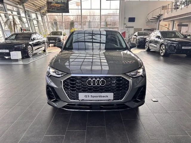 Audi Q3 Audi Q3 Sportback 1.5 TFSI 150cp Stronic 2025