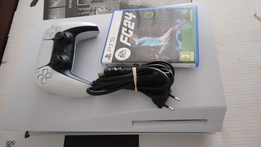 Playstation 5 disc edition + FC 24
