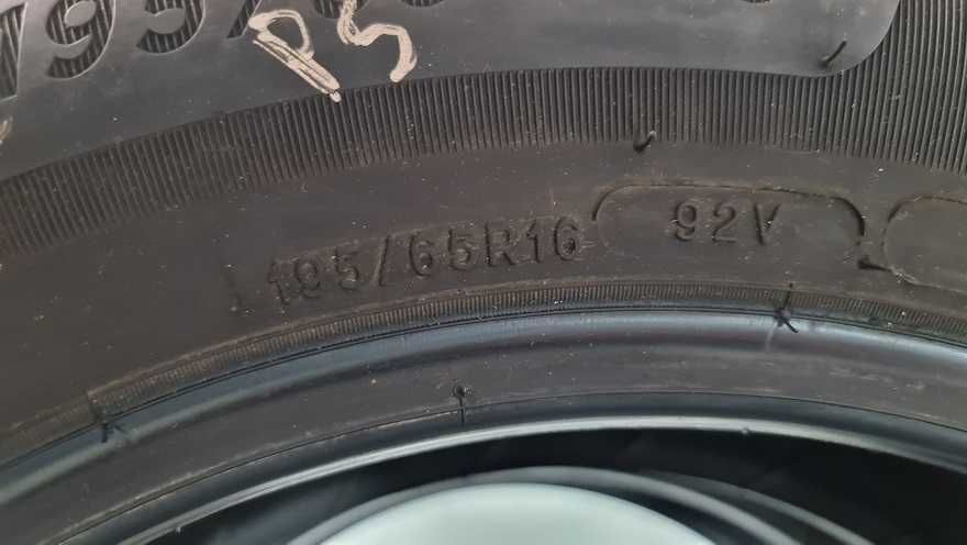 195 65 R16 92V MICHELIN CP V10121 VARA