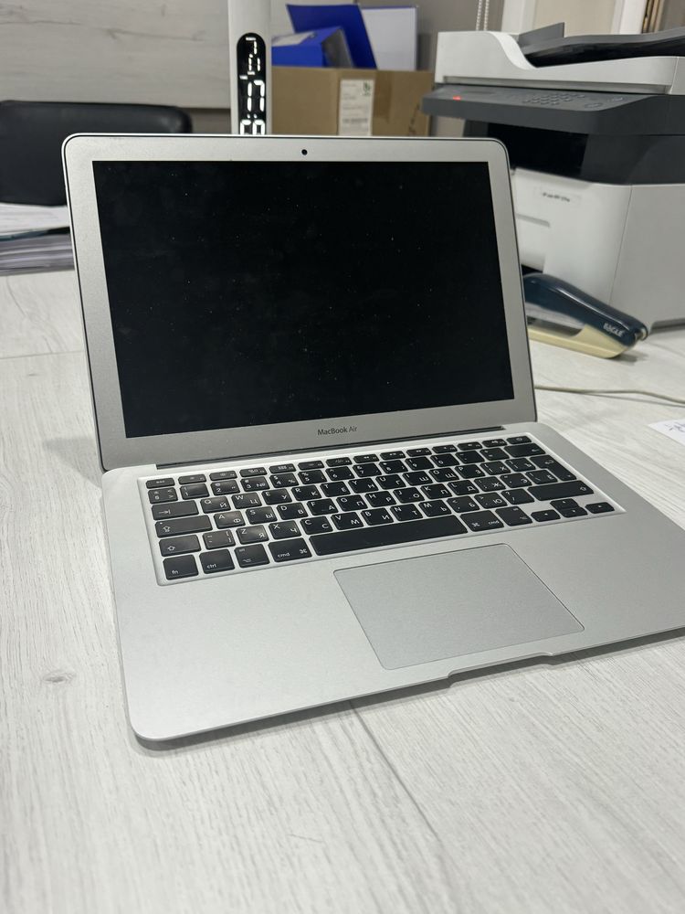 Macbook Air 13” 2017 г. 128 gb