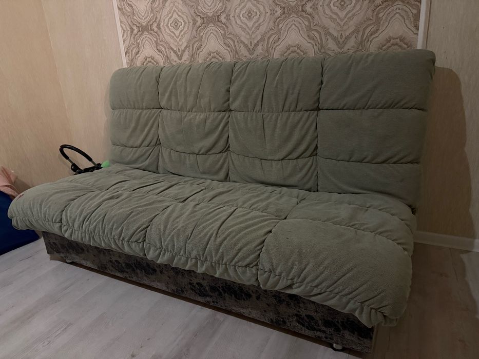 СРОЧНО продам раскладной диван
