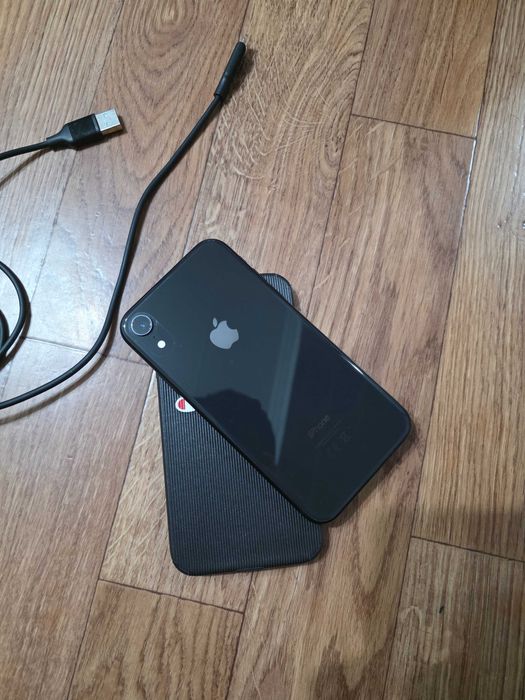 IPhone XR продам телефон