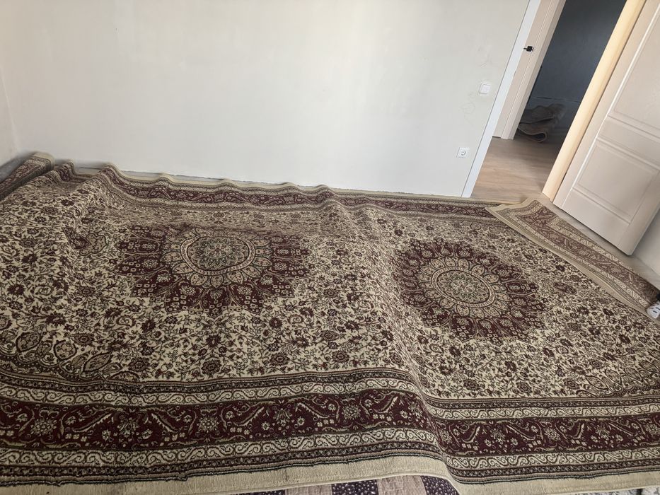 Продам. Ковер  размер  2.5-5