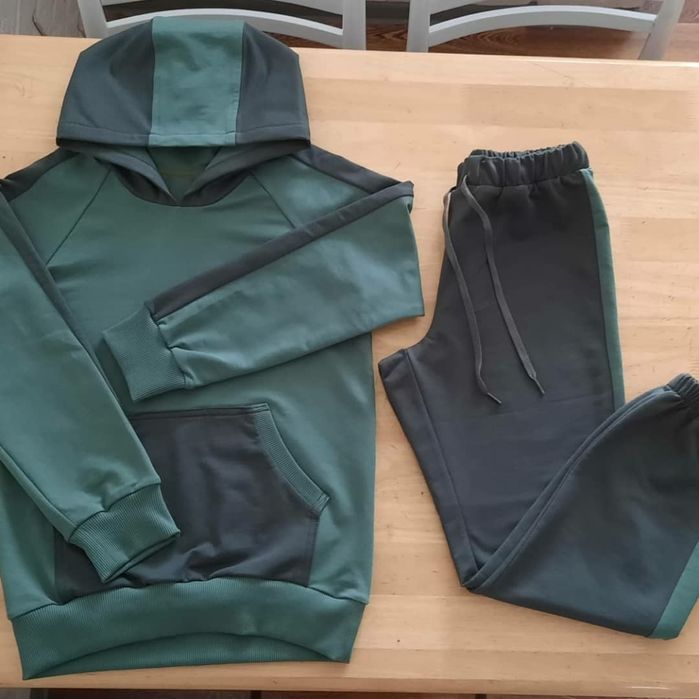 Спортивный костюм