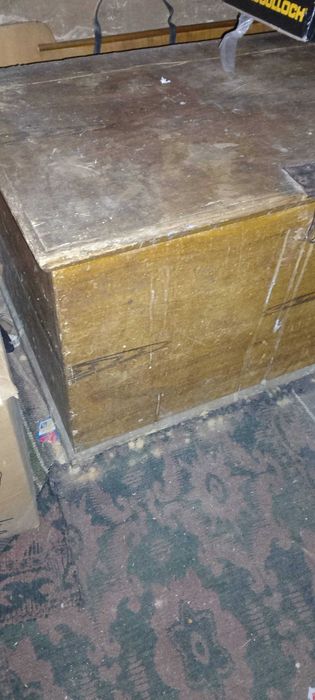 Стар 100 годишен дървен сандък антика!