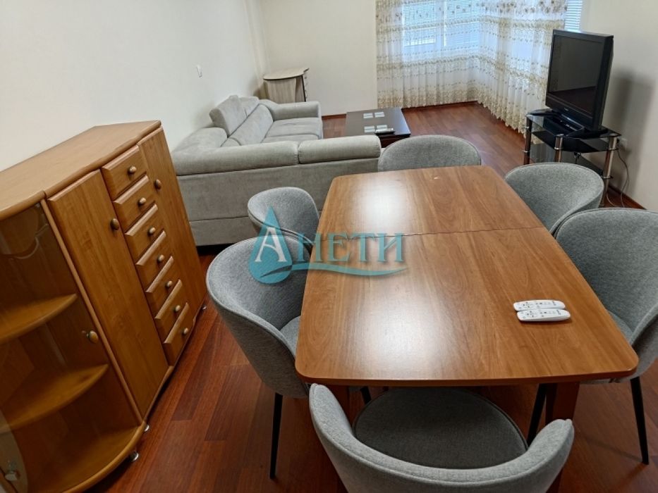 Дава се под наем Тристаен апартамент в София, Гео Милев - 111 кв.м за 800 € - Снимка #2