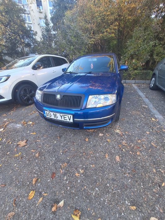 Vând Skoda Superb