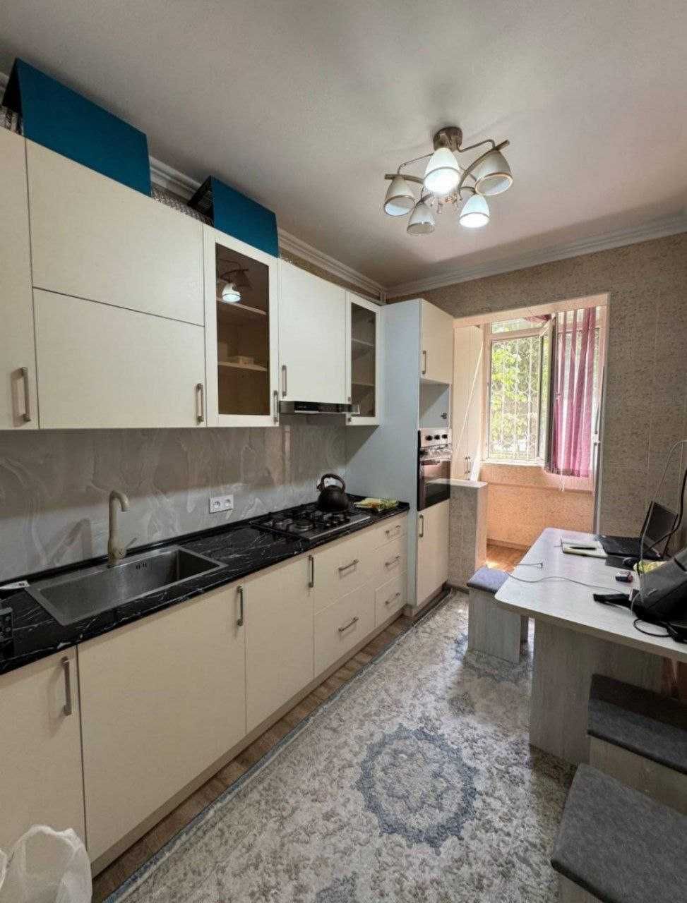 Sotiladi Квартира Центр Мирабад улица Ойбек 3//1//9 ор. Гаранд банк
