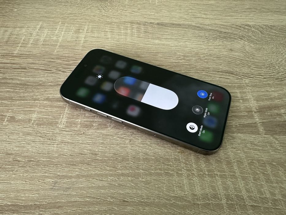  iPhone 16 Pro ••128GB•• //iOS 26.0.1// „Natural Titanium“ 