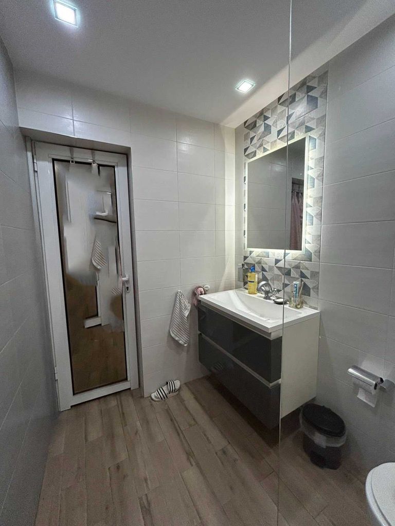 Дава се под наем Двустаен апартамент в София, Гео Милев - 70 кв.м за 700 € - Снимка #5