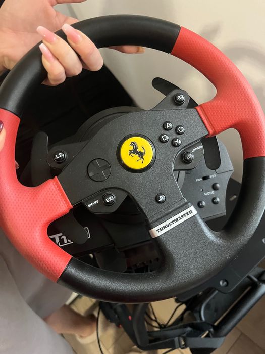 Playseat Challenge +волан Thurstmaster T150  и педали