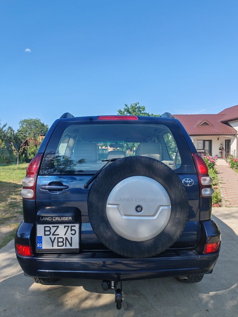 Vând Toyota Land Cruiser J12