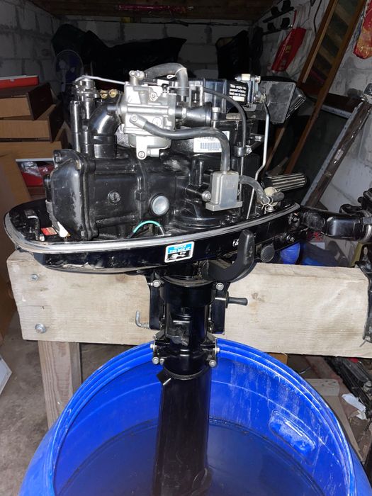 Vand 2 motoare barca