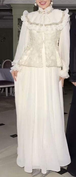 Платье нарядное,красивое