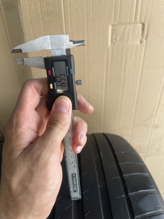 245/50R19 Michelin Pilot Sport 4 SUV Dot 3821