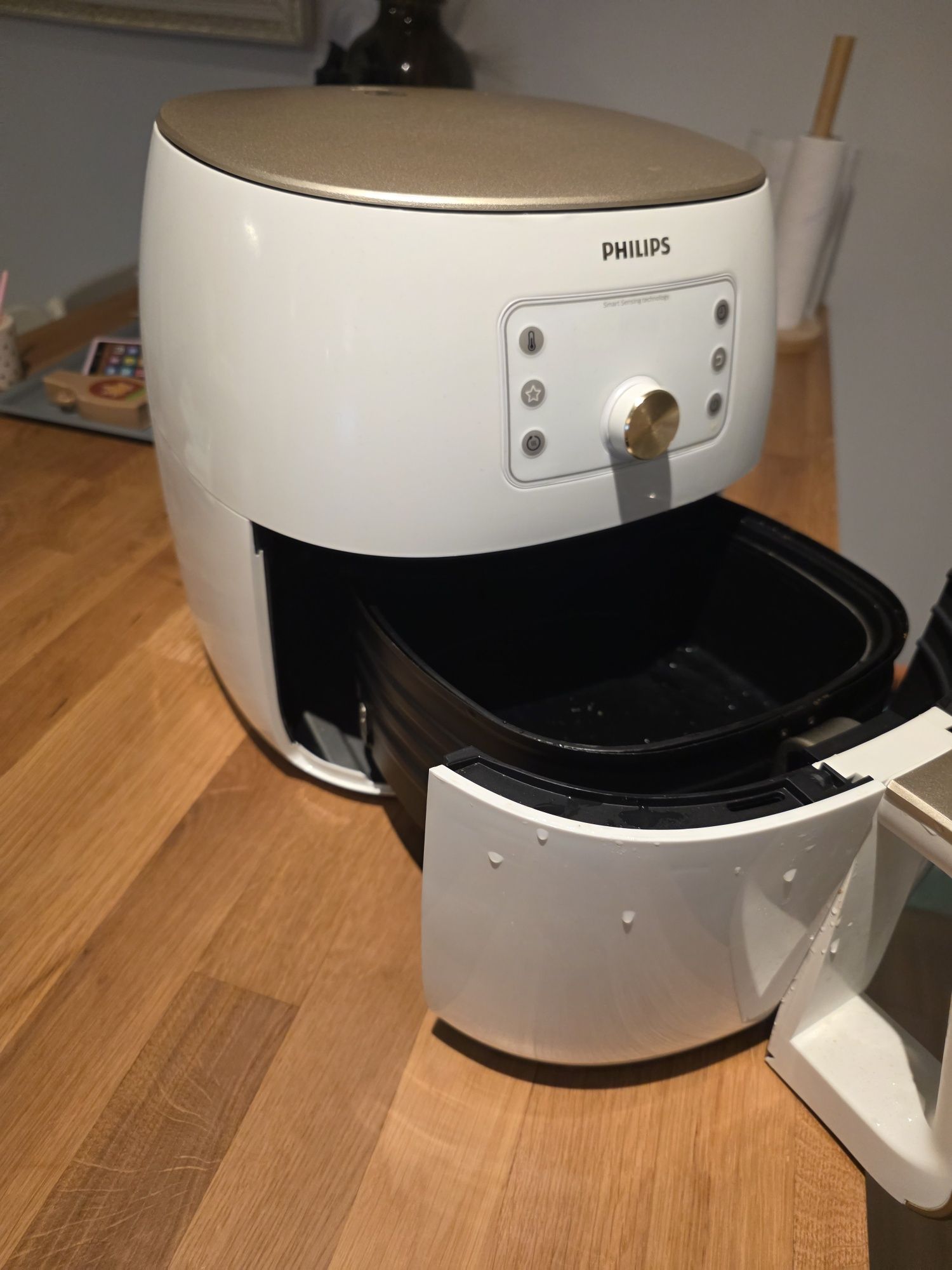 PHILIPS премиум бял