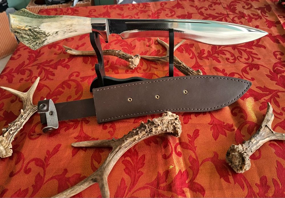 Ръчно ковани ножове стомана 440ц и 4х13