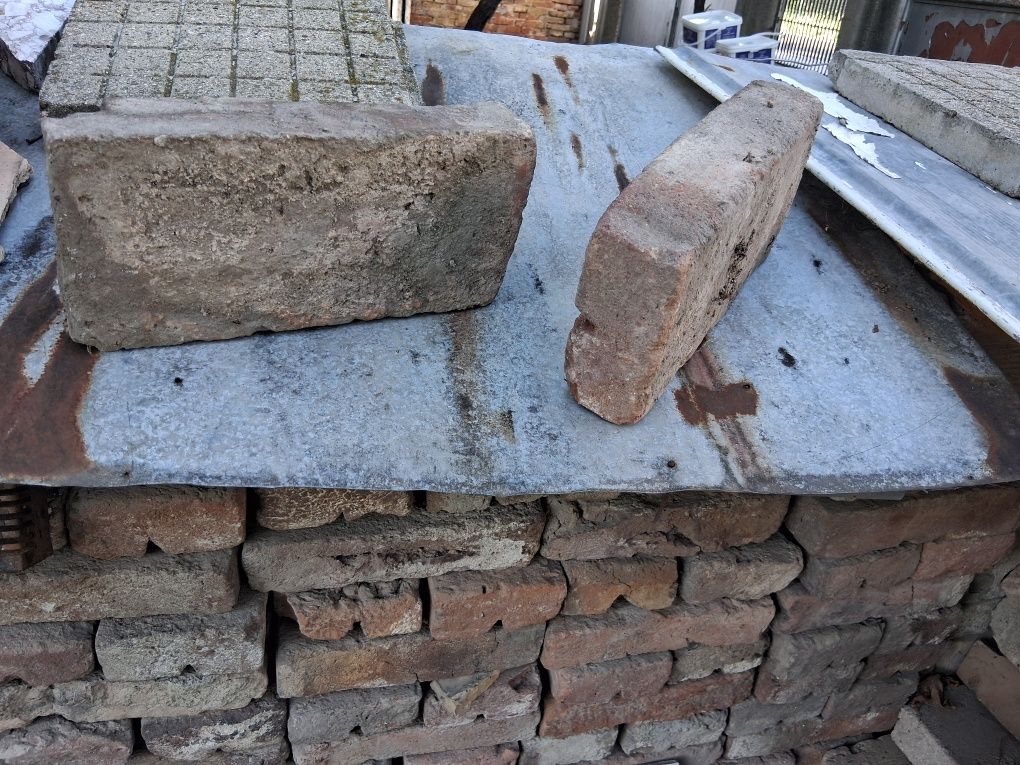 Плърютни Тухли единички около 400 броя