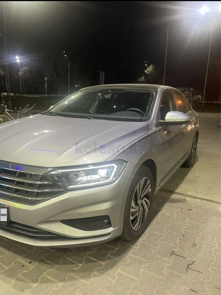 Продам автомобиль Volkswagen Jetta 1.4 TSI 2021