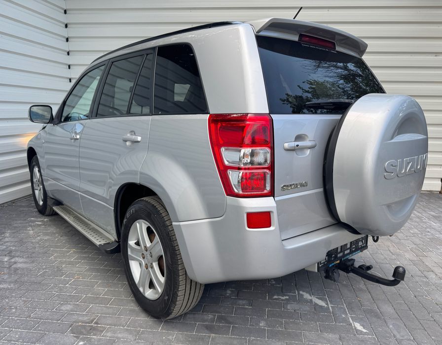 Suzuki Vitara 2.0 benzina 4x4 cutie automata de vanzare in RATE FIXE