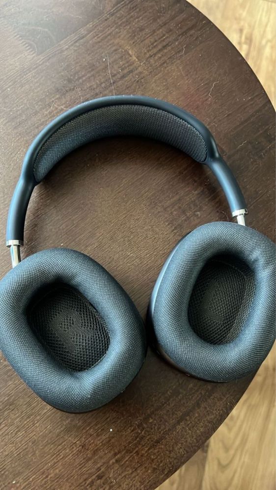 airpods max black