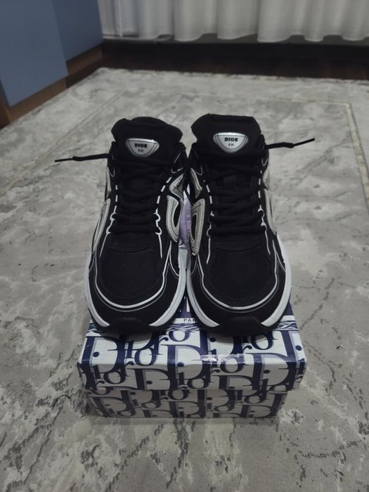 Vand adidași  Dior B30
