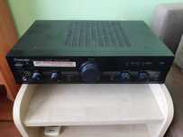 Усилвател Pioneer A-209R и две тонколони