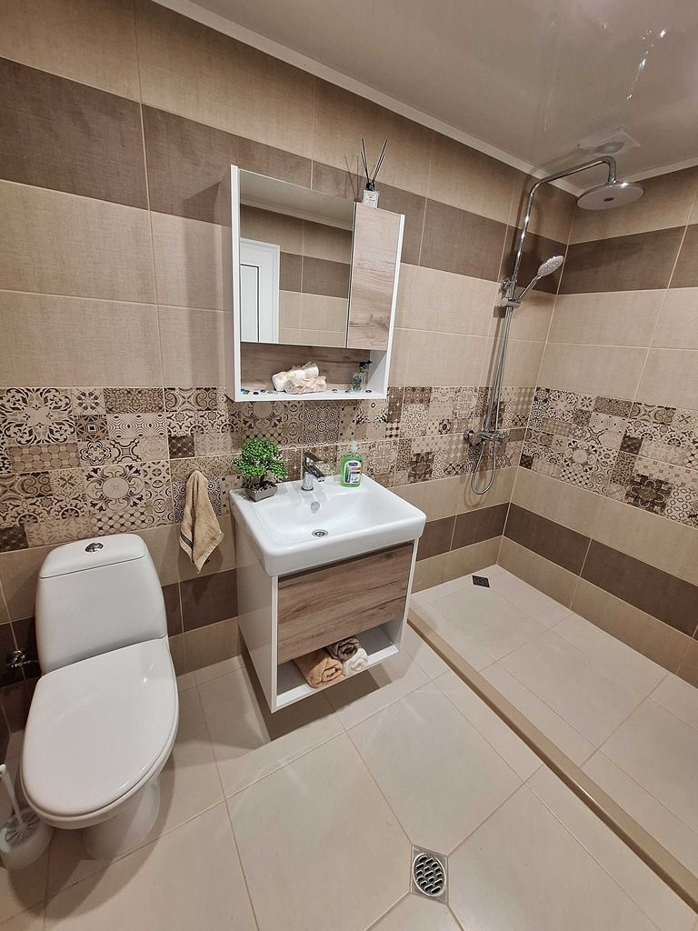 Продава се Къща в с. Елхово, Област Стара Загора - 704 кв.м за 188 €/кв.м - Снимка #12