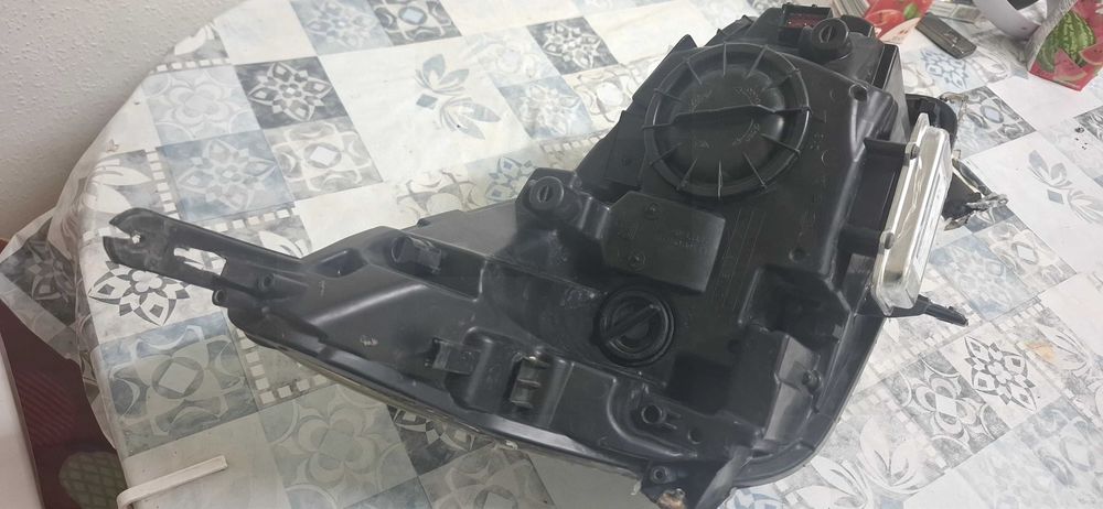 Ляв фар за ОЛЕЛ инсигния 2008-2012