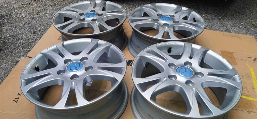 Чисто НОВИ 5  114,3  15 Цолa Mazda/Мазда