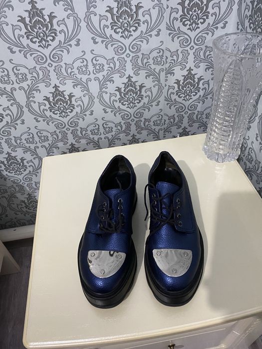 Продам туфли и ботинку