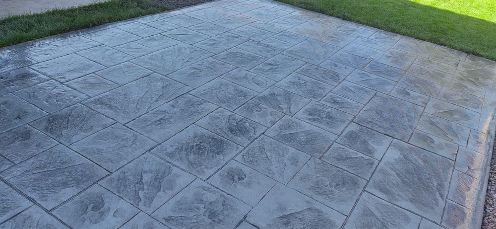 Pavaje si decoratiuni din beton amprentat la cea mai buna calitate